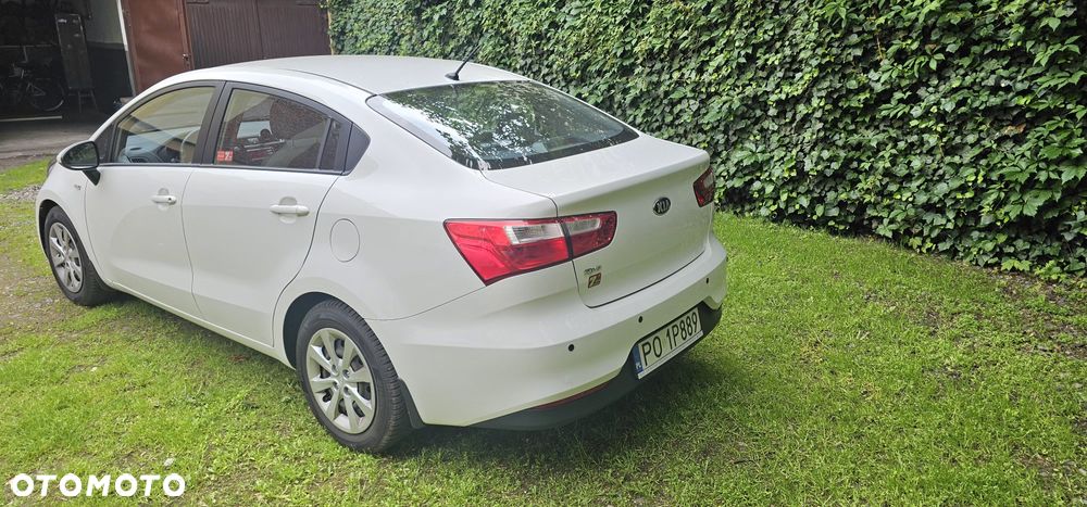 Kia Rio 1.4 M - 3