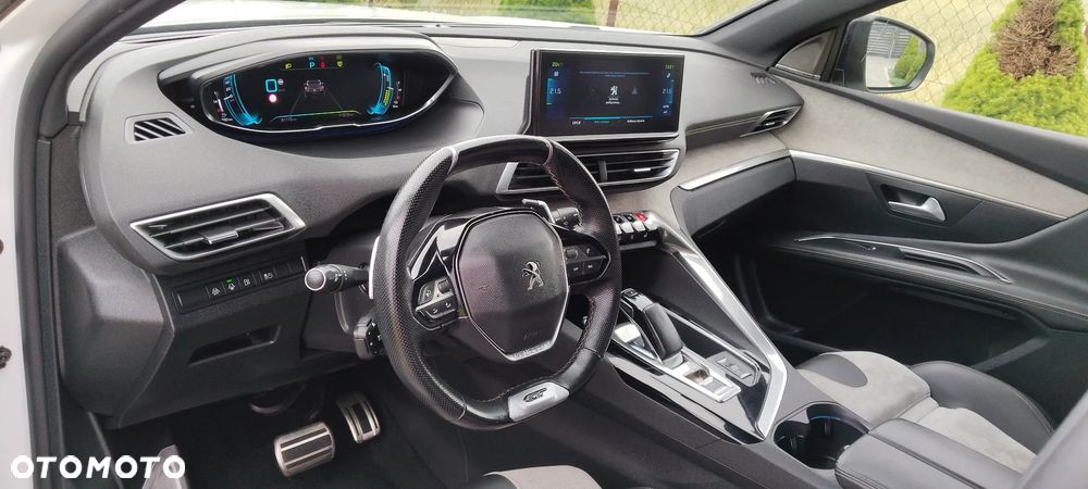 Peugeot 3008 1.6 PureTech HYbrid GT S&S EAT8 - 5