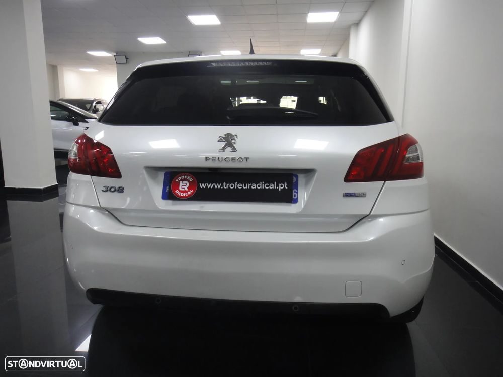 Peugeot 308 1.2 PureTech Allure EAT6 - 5