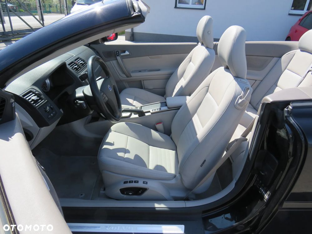 Volvo C70 2.4i Summum - 28