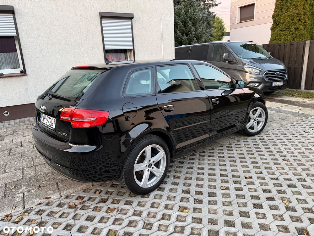 Audi A3 Sportback 2.0 TDI DPF S tronic Ambiente - 10