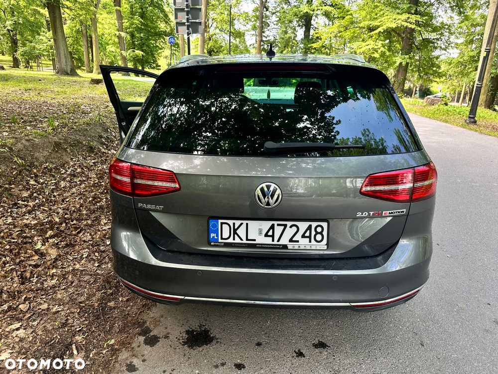 Volkswagen Passat Variant 2.0 TDI BMT 4Mot Highline - 10