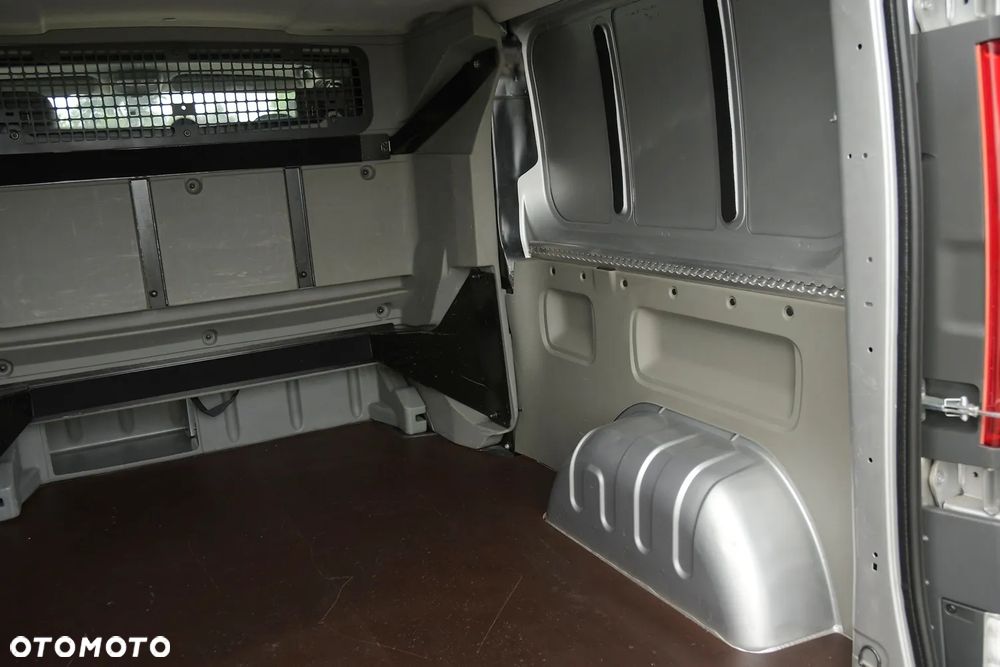 Renault Trafic - 19