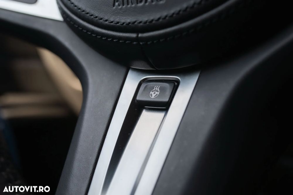 BMW Seria 3 320e Aut. M Sport - 17