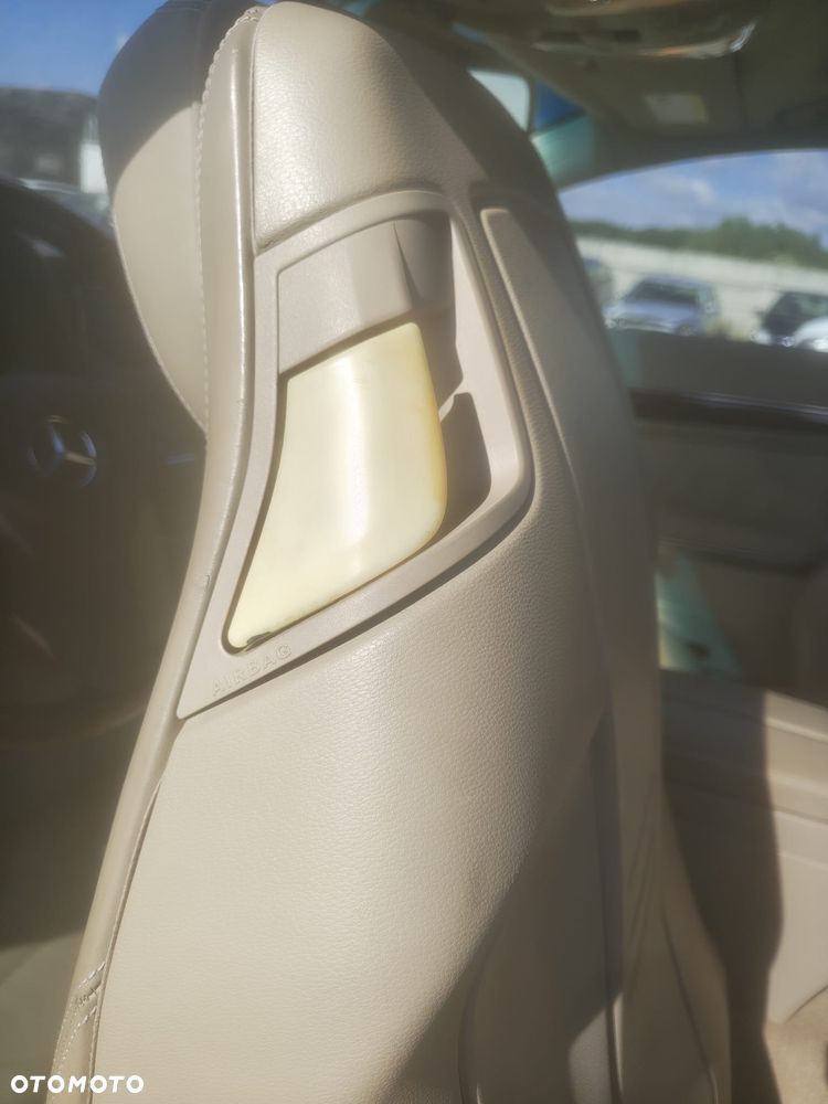 Mercedes-Benz Klasa E - 7