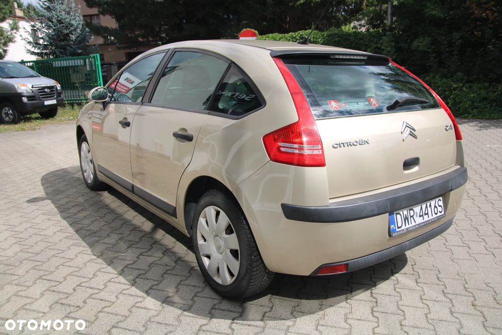 Citroën C4 1.6 16V Impress - 4