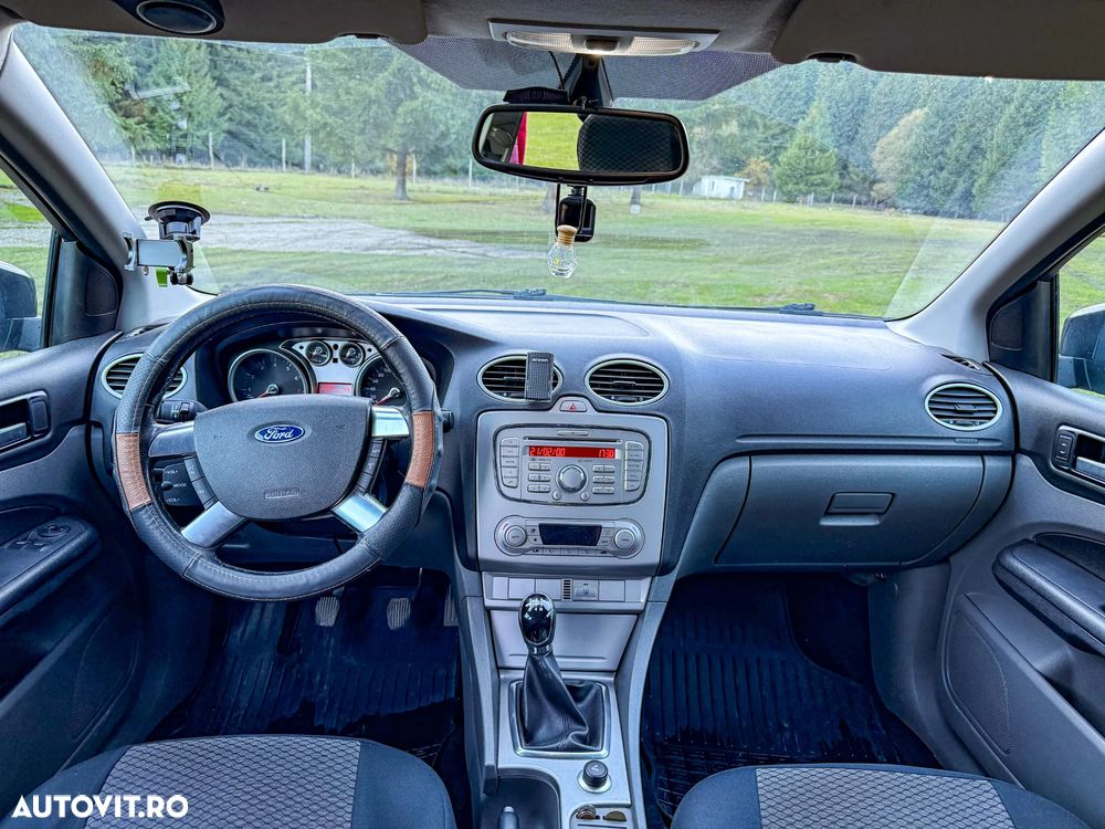 Ford Focus 1.6 Titanium - 9