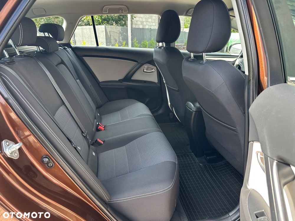 Toyota Avensis Touring Sports 1.6 D-4D Business Edition - 32