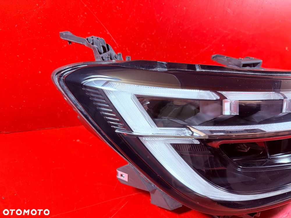 LAMPA PRAWA RENAULT AUSTRAL FULL LED MATRIX 260109229R - 2
