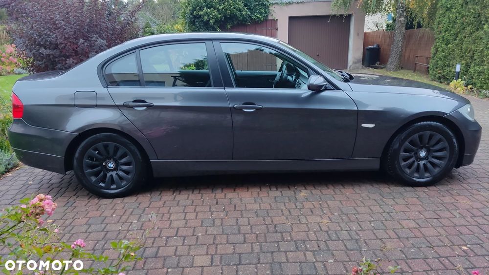 BMW Seria 3 318i - 13