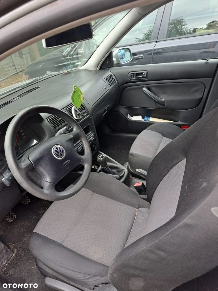 Volkswagen Golf IV 1.4 Basis - 3