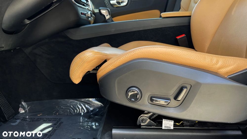 Volvo XC 60 T6 AWD Geartronic Inscription - 8