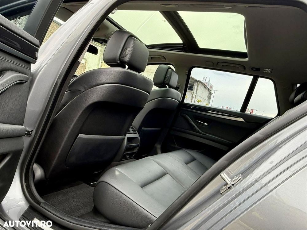BMW Seria 5 525d xDrive - 11