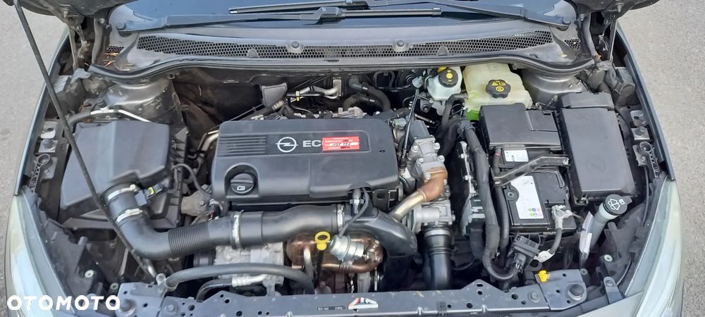 Opel Astra 1.7 CDTI DPF Cosmo - 7
