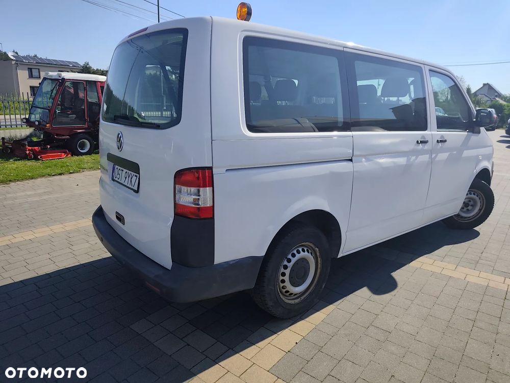 Volkswagen Transporter Caravelle Kurz Gewinner - 3