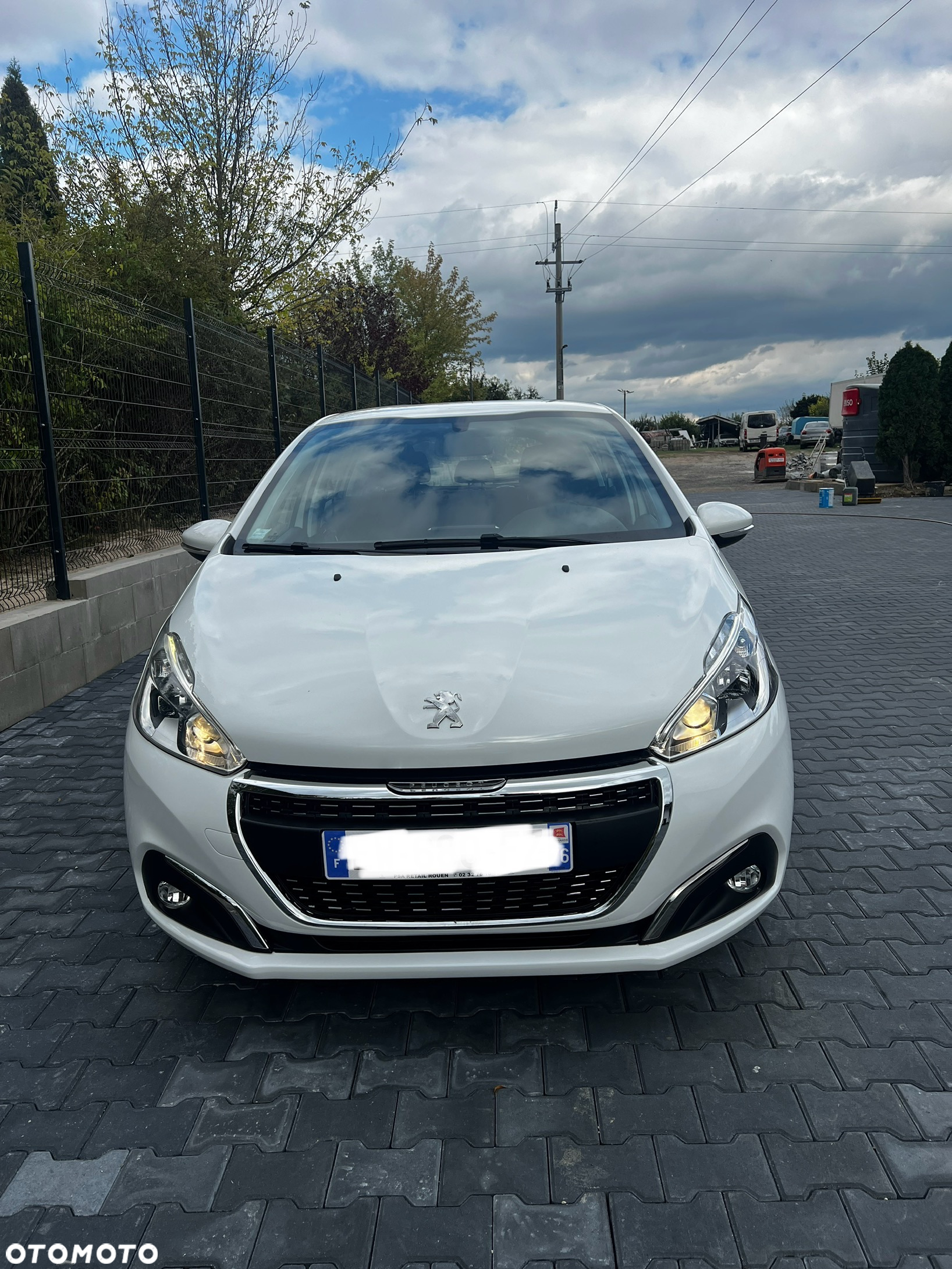 Peugeot 208 1.6 BlueHDi Active - 8