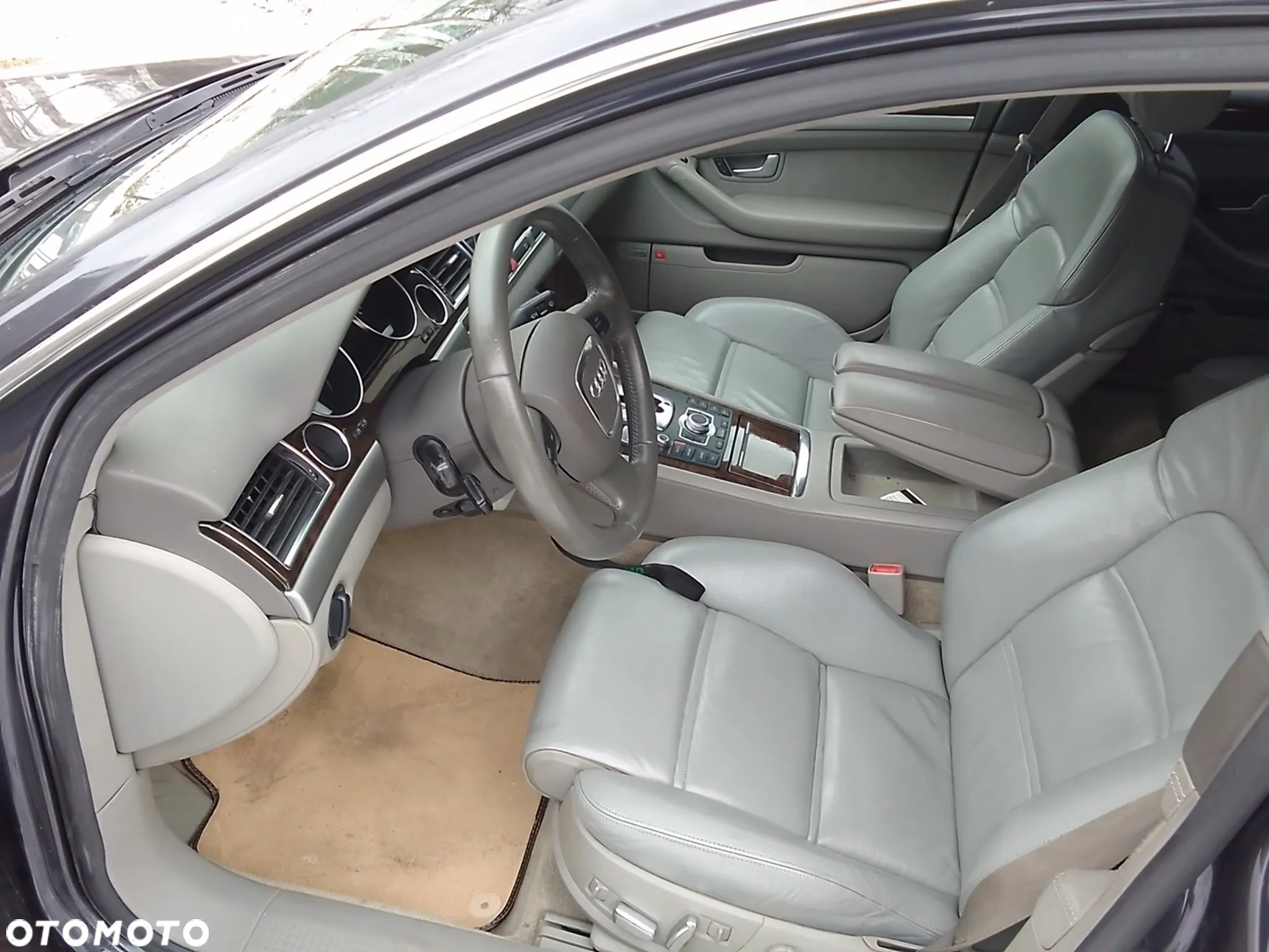 Audi A8 4.2 FSI Quattro - 11