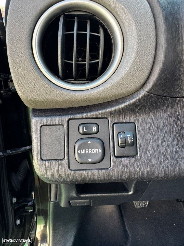 Toyota Yaris 1.33 VVT-i Sport+Navi - 19