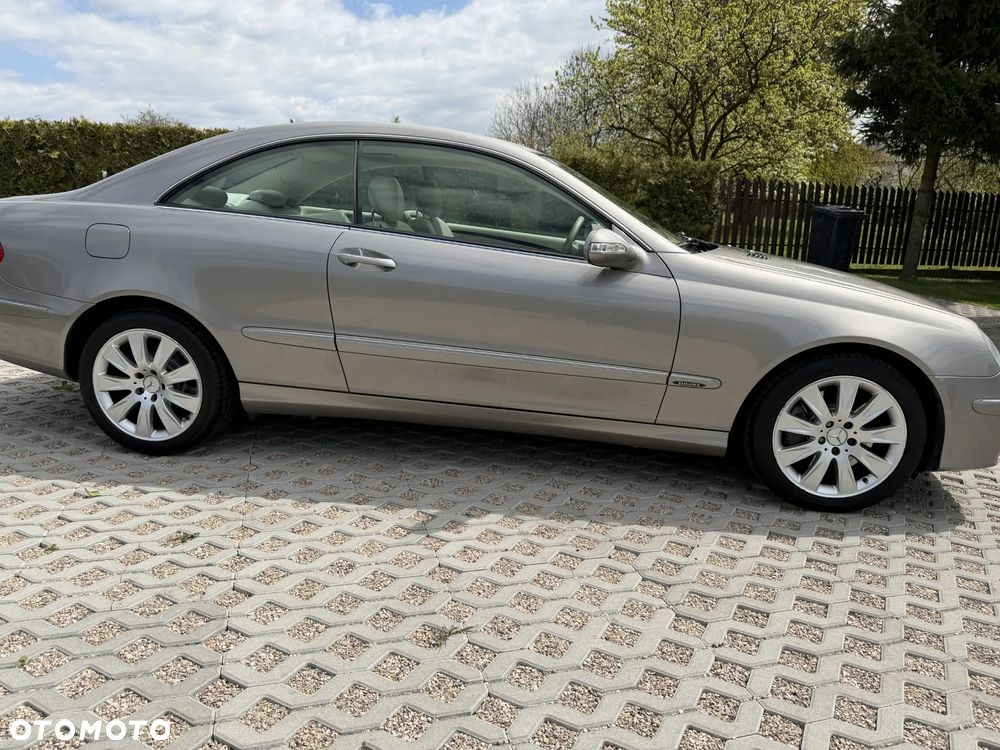 Mercedes-Benz CLK 320 CDI 7G-TRONIC Elegance - 5