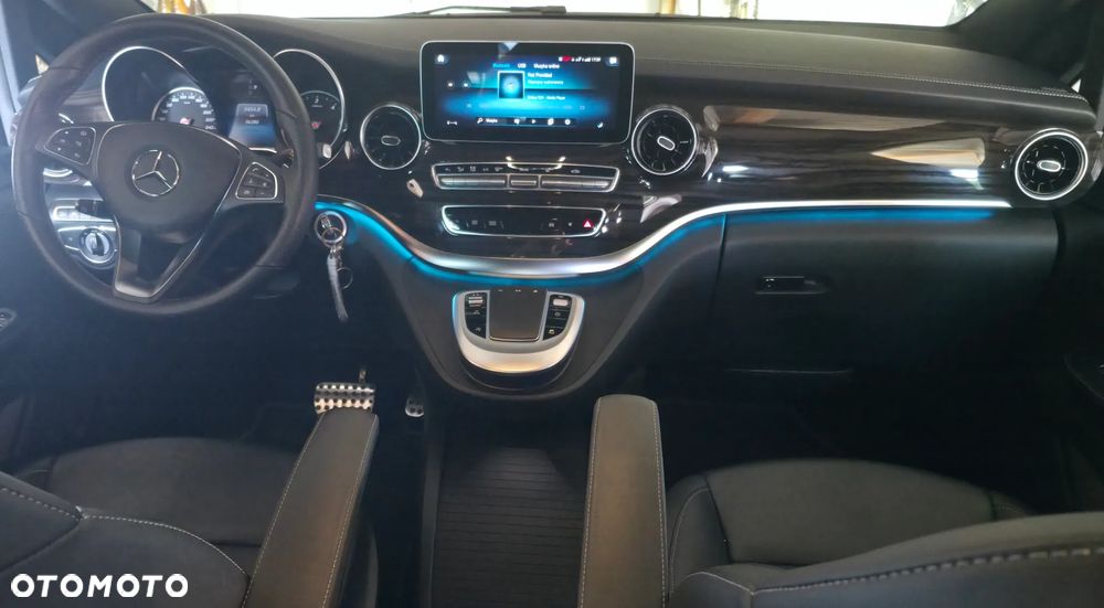 Mercedes-Benz Klasa V 300 d 4-Matic 9G-Tronic - 7