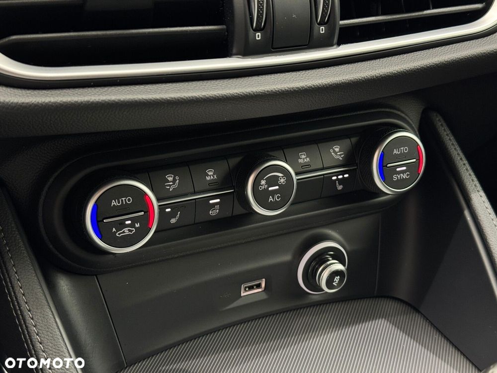 Alfa Romeo Stelvio 2.0 Turbo Sprint Q4 - 24