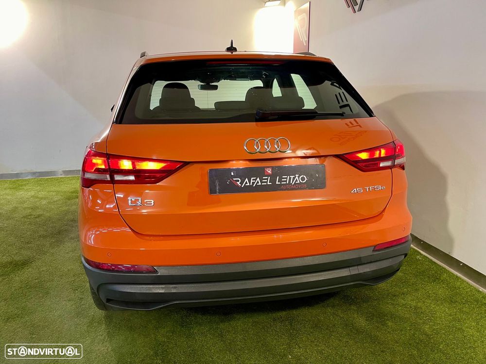 Audi Q3 45 TFSIe S tronic S line - 8