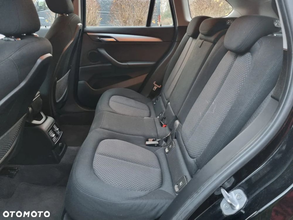 BMW X1 sDrive18d - 21