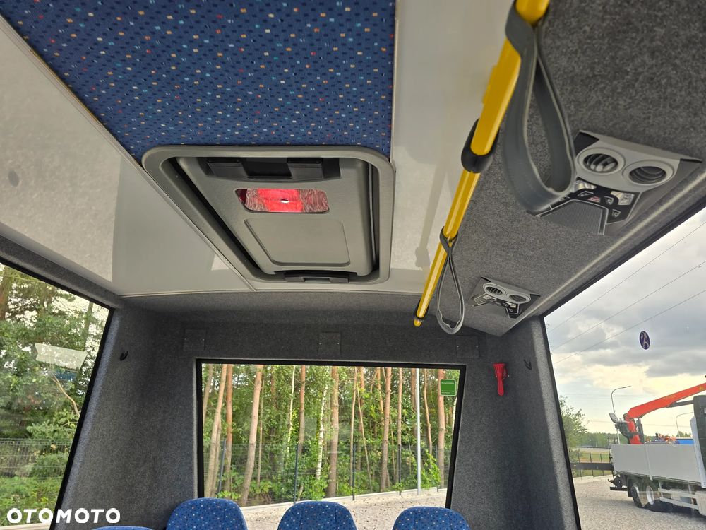Volkswagen T6/Mikrobus/Bus szkolny/Kat B 8+1 - 25