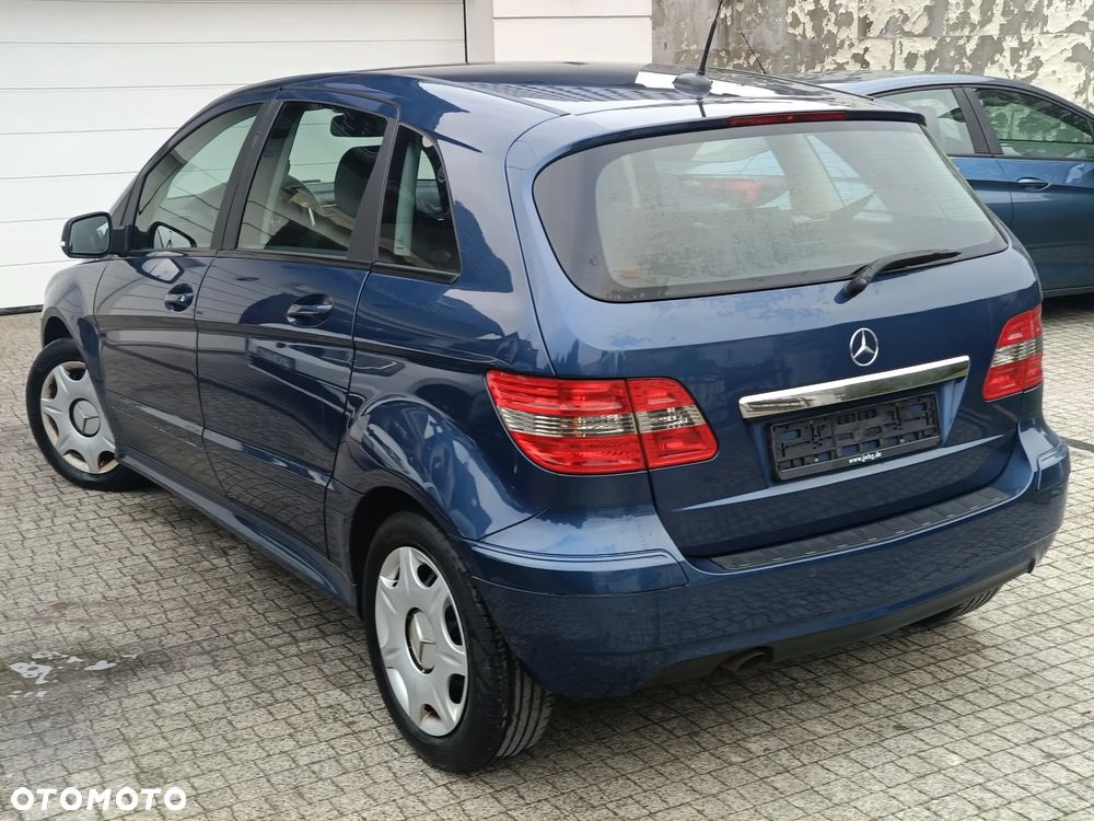 Mercedes-Benz Klasa B 180 CDI Special Edition - 4