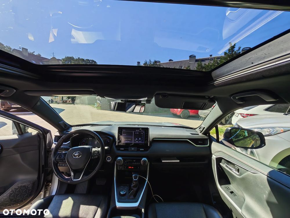 Toyota RAV4 - 18