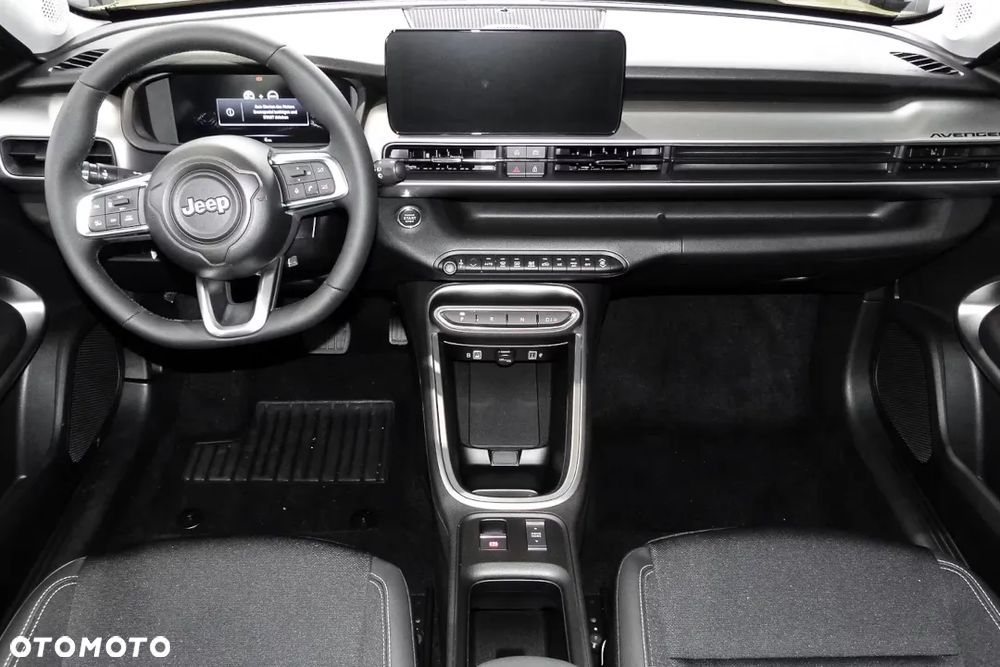 Jeep Avenger 1.2 T3 mHEV Altitude FWD eDCT6 - 6