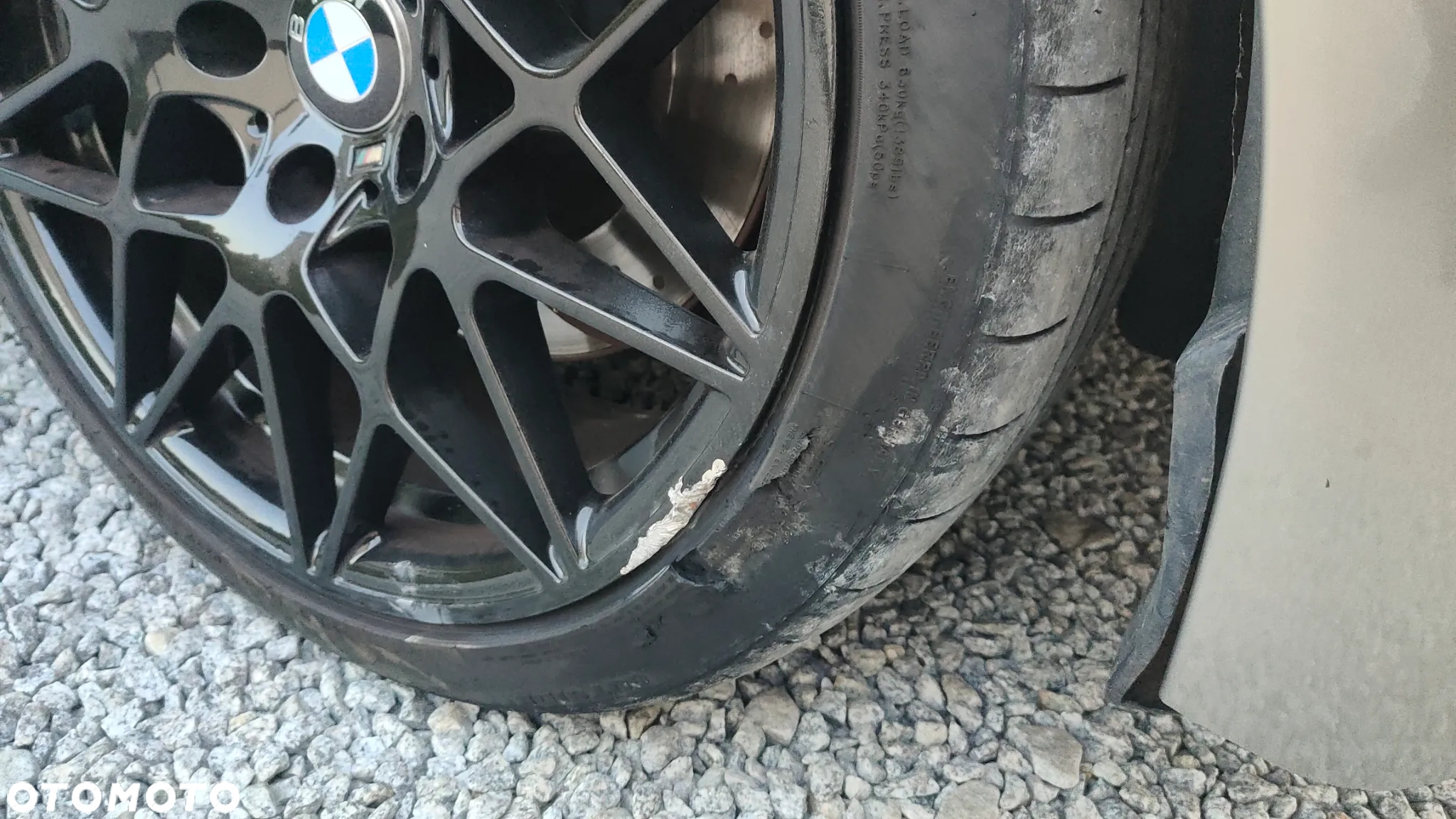 BMW Seria 3 330i xDrive Coupe - 4