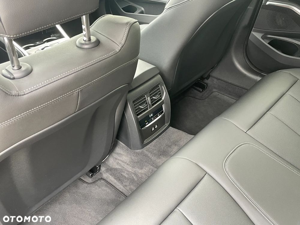 BMW Seria 3 320d mHEV M Sport sport - 32