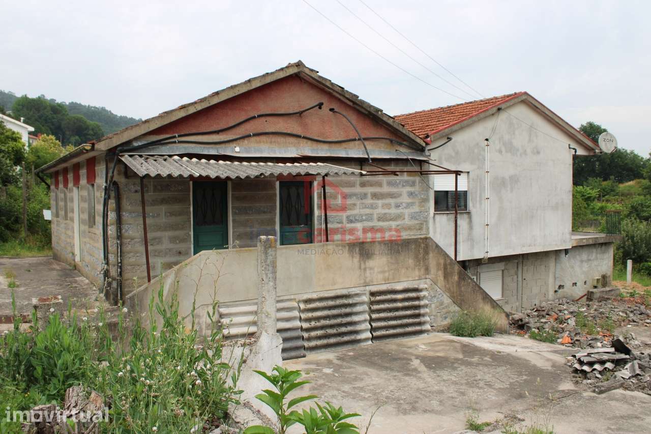 Moradia T8 em Tagilde, Vizela - Grande imagem: 2/52