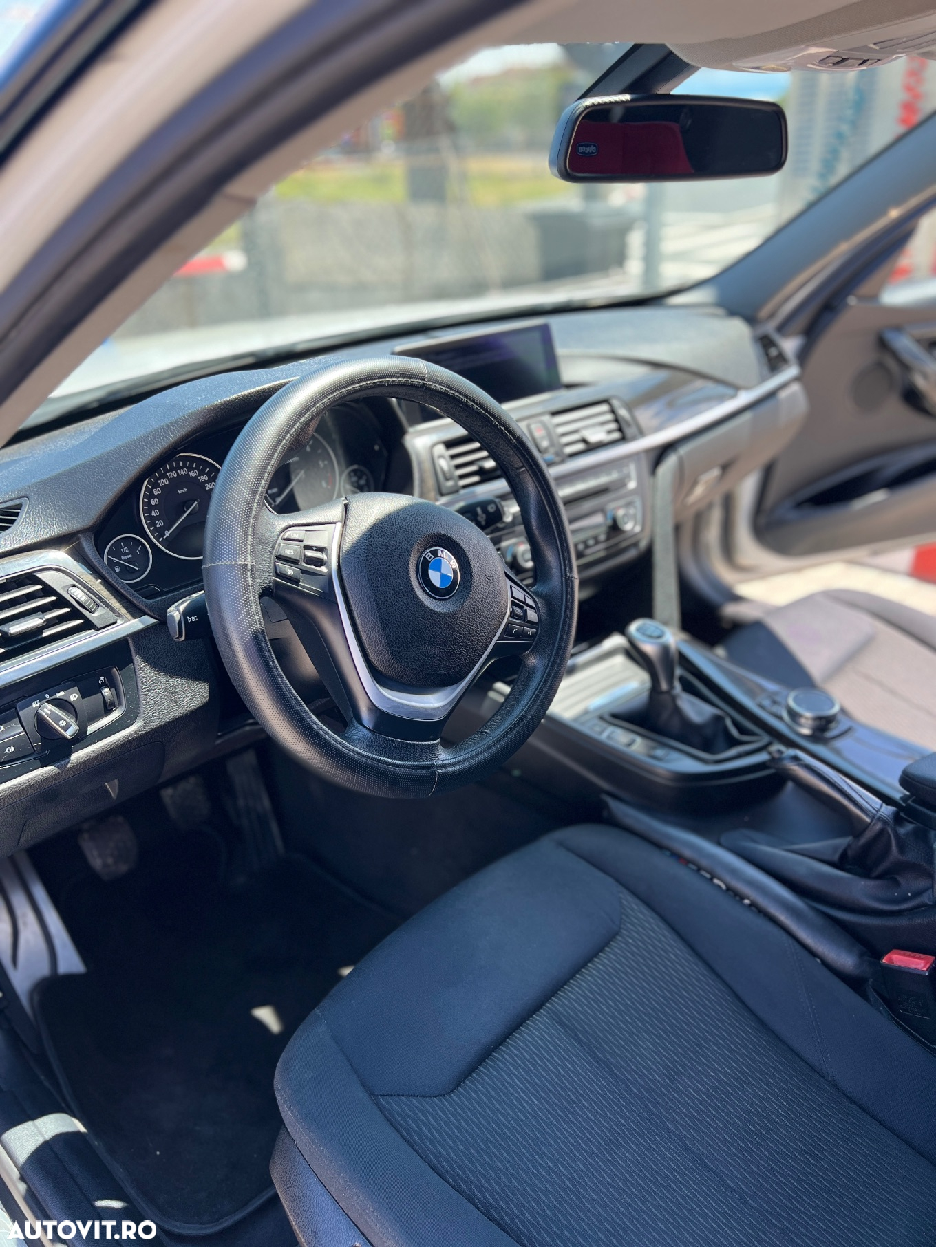 BMW Seria 3 320d - 8