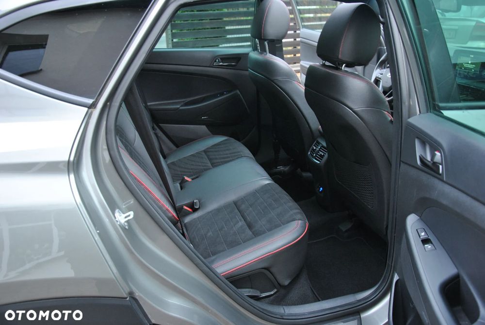 Hyundai Tucson 1.6 CRDi 48V-Hybrid 2WD DCT N Line - 14