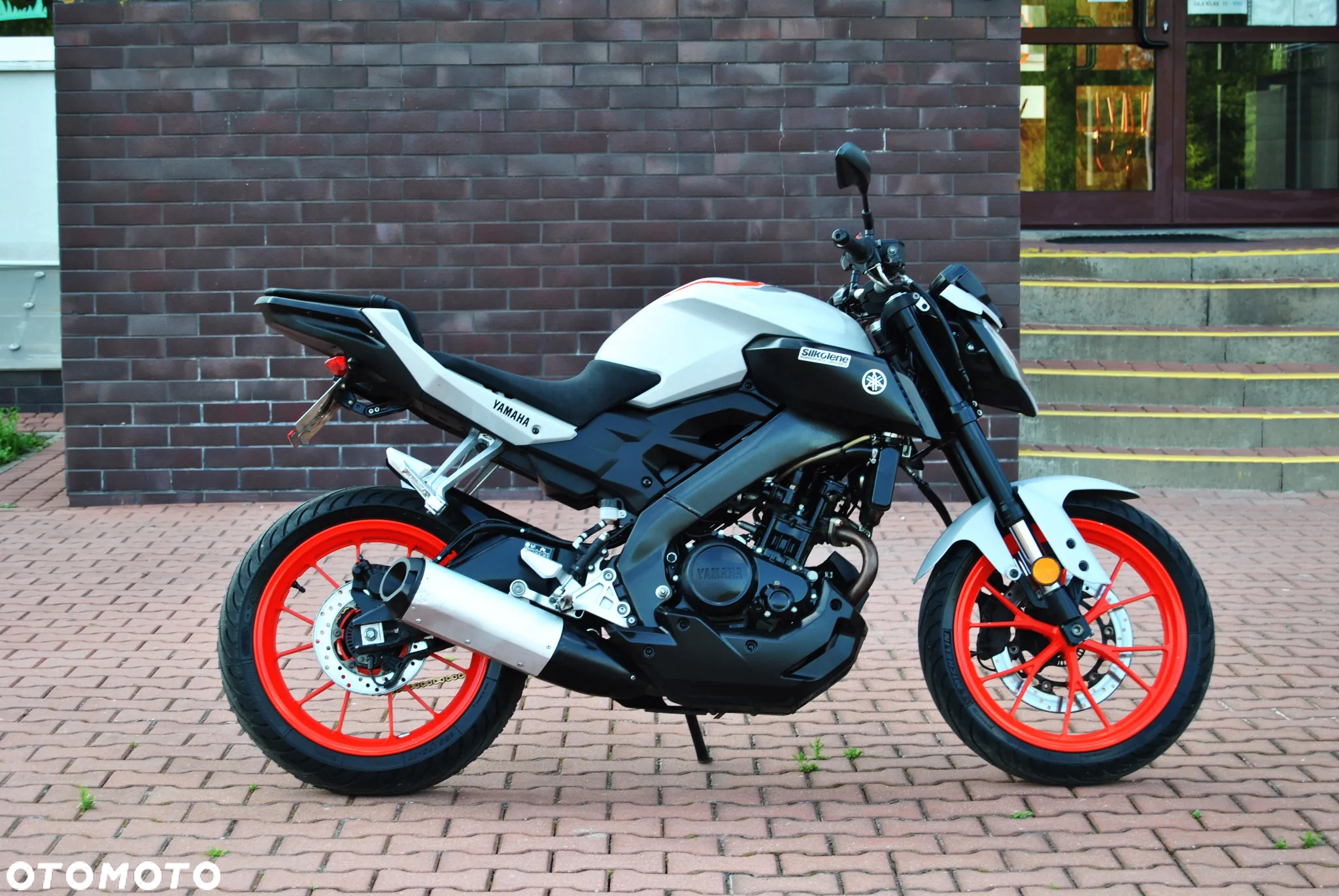 Yamaha MT - 2