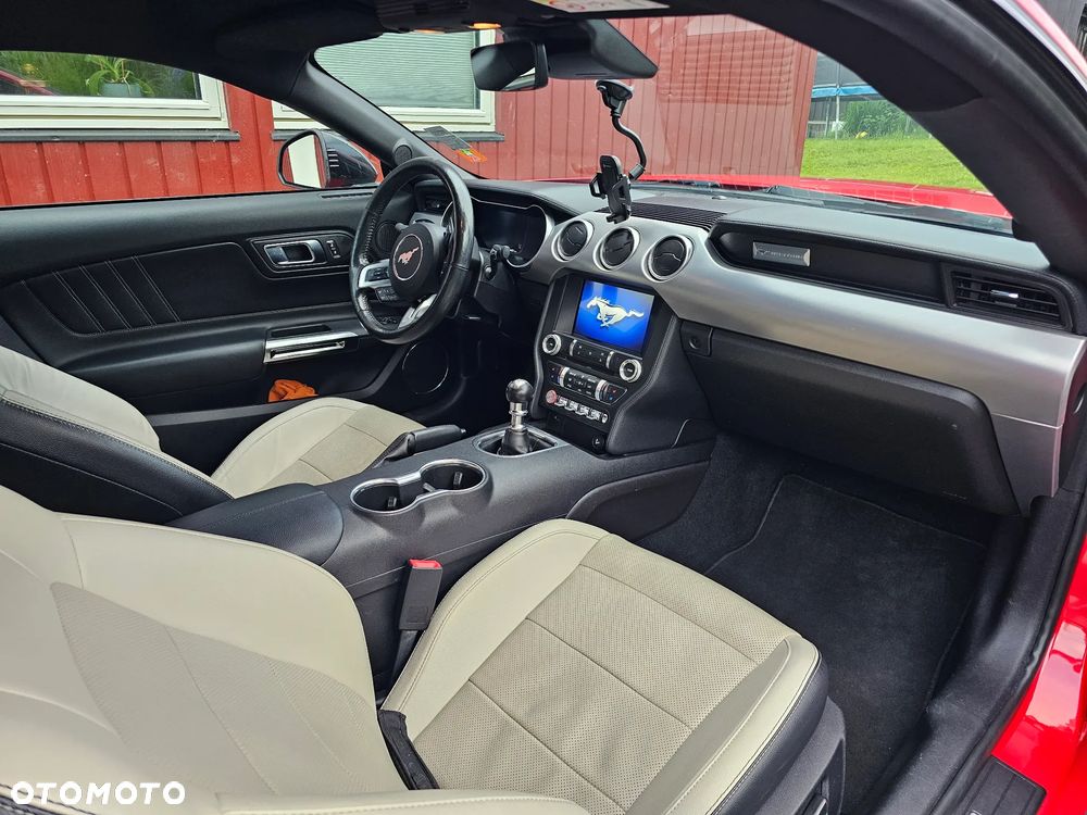 Ford Mustang 2.3 EcoBoost - 12