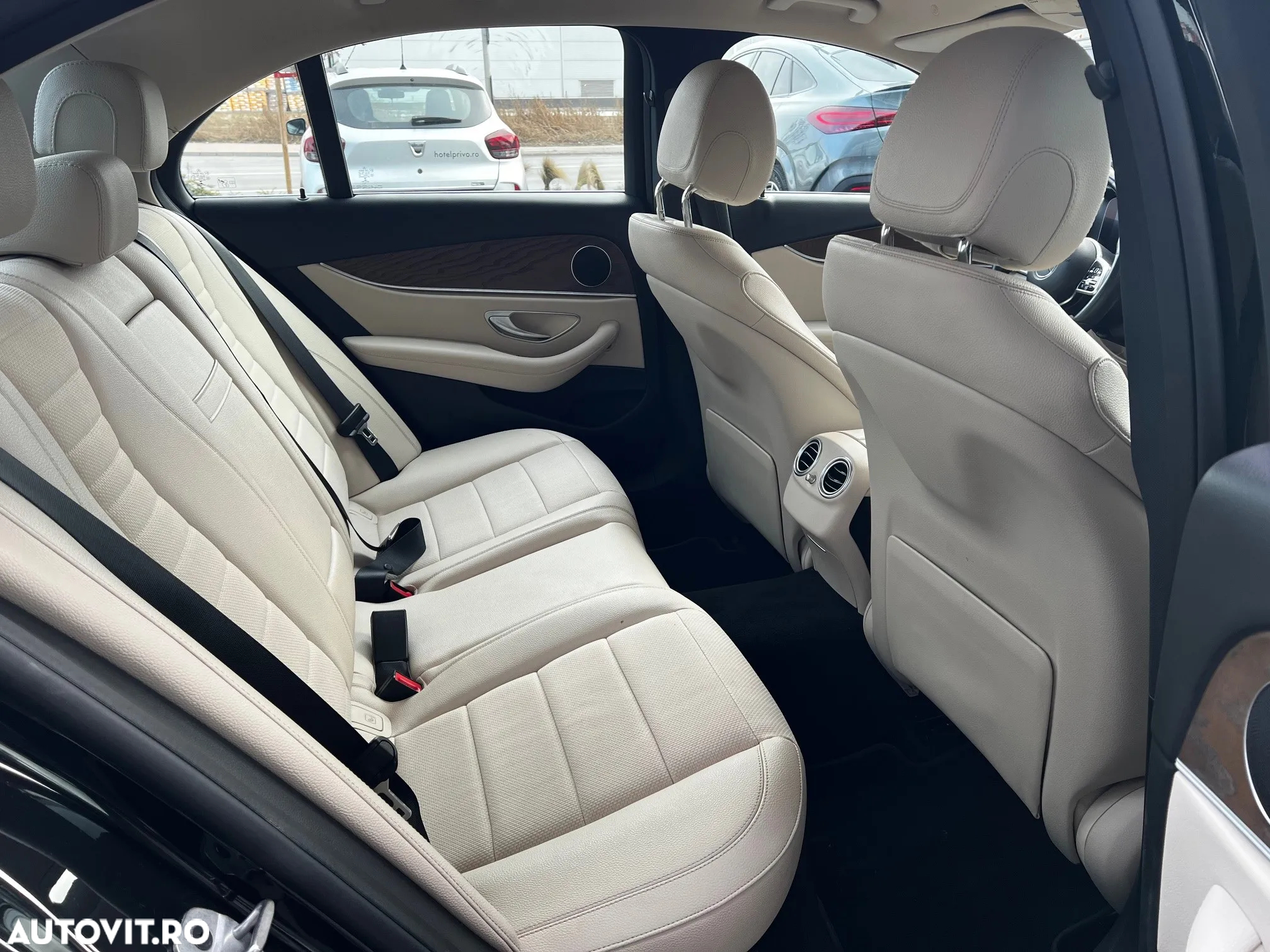 Mercedes-Benz E 220 d 4MATIC Aut. - 10