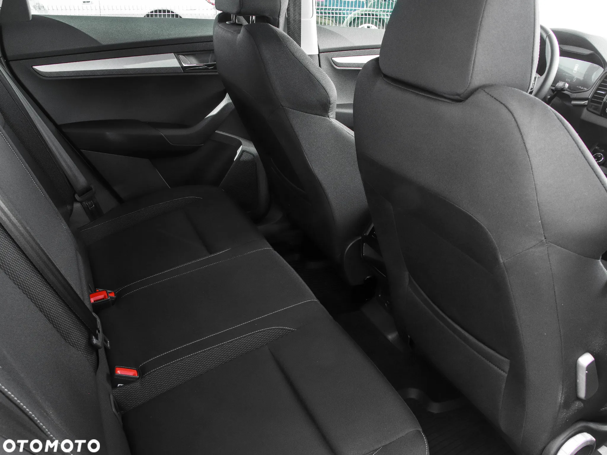 Skoda Karoq 1.5 TSI ACT Selection - 13