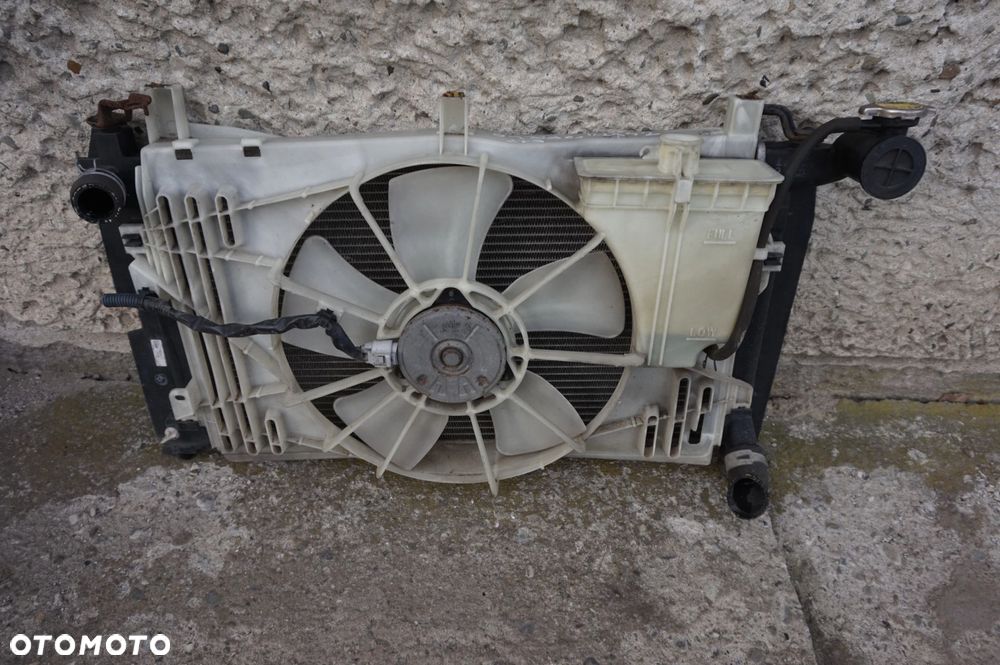 WZMOCNIENIE PAS KOMPLETNY PRZÓD COROLLA E12 - 8