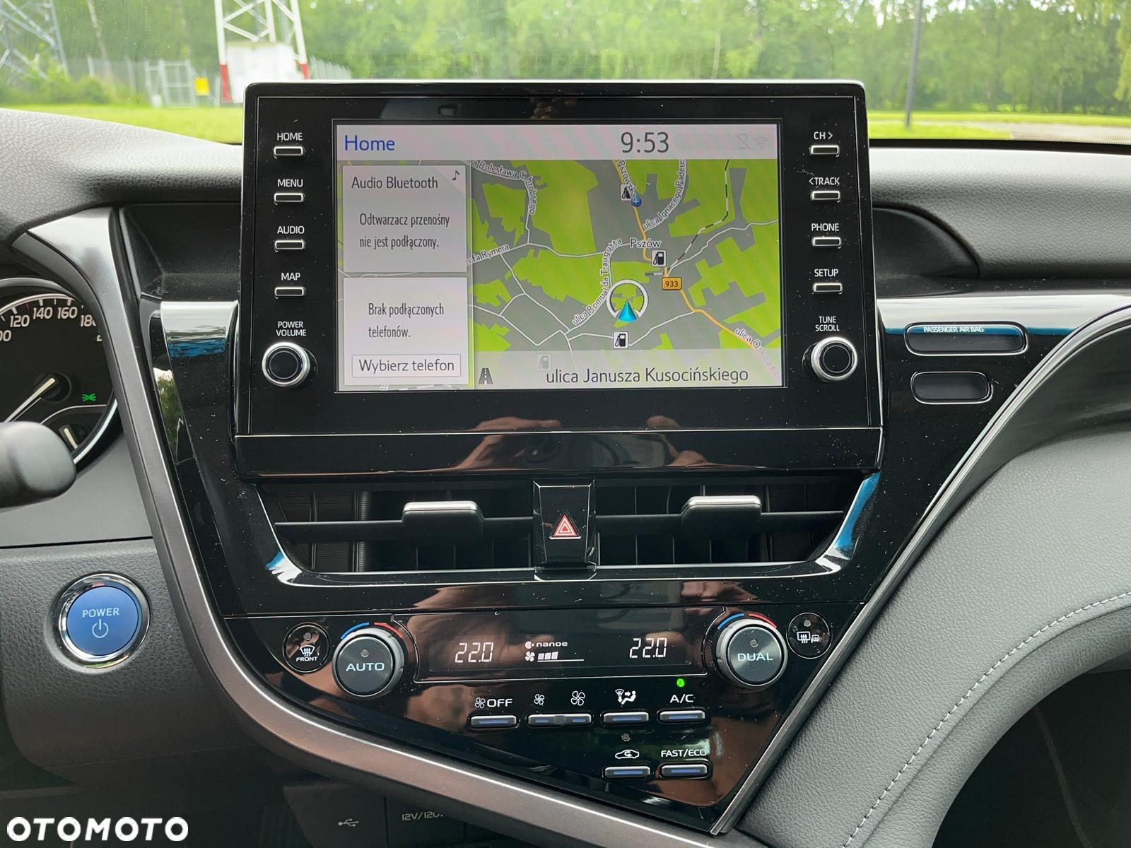 Toyota Camry 2.5 Hybrid Executive CVT - 16