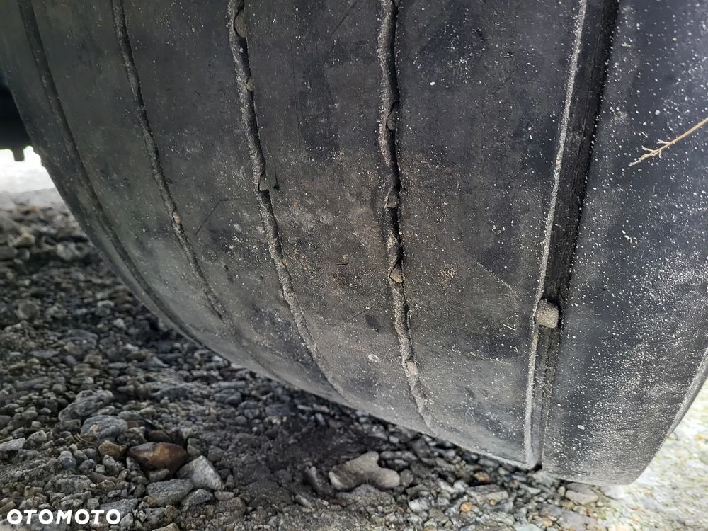 Schmitz Cargobull Mega, Osie Schmitz - 10