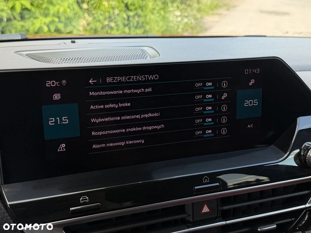 Citroën C4 1.2 PureTech Shine S&S - 20