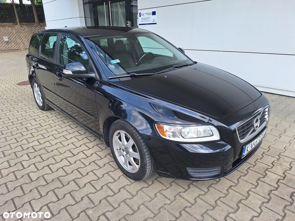 Volvo V50 - 1