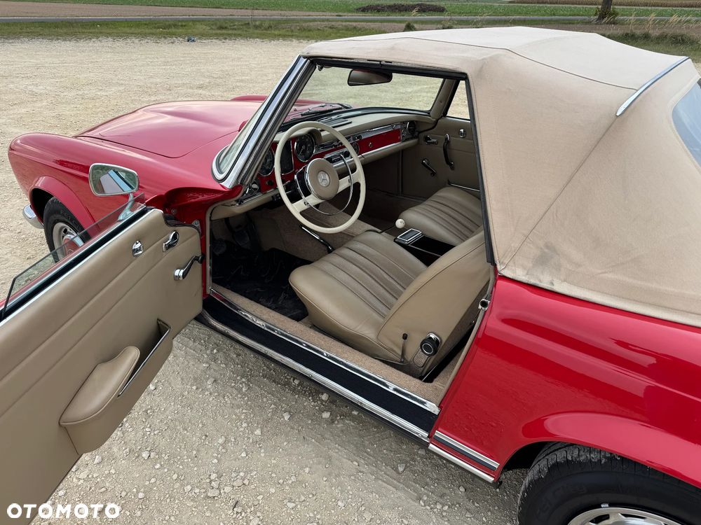 Mercedes-Benz SL - 17