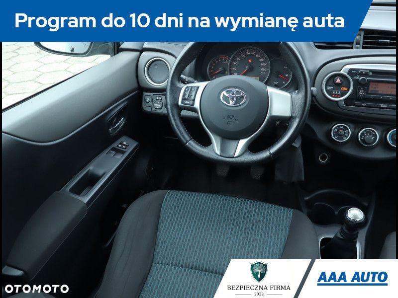 Toyota Yaris - 8