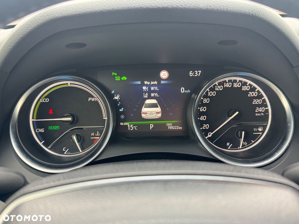Toyota Camry 2.5 Hybrid Executive CVT - 18