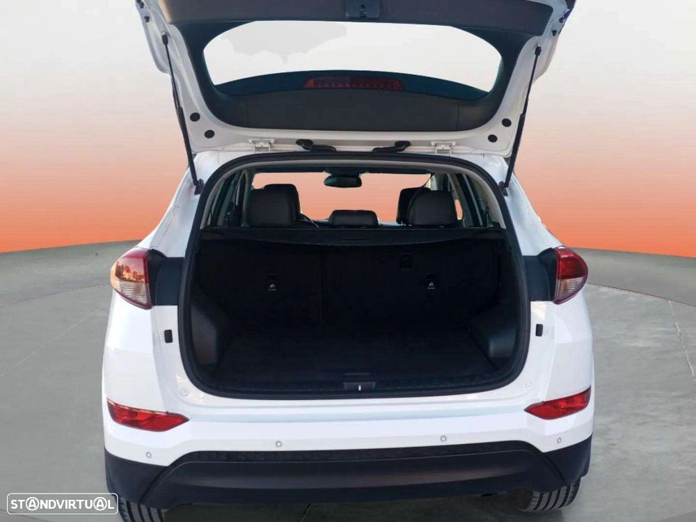 Hyundai Tucson 1.7 CRDi Executive - 6