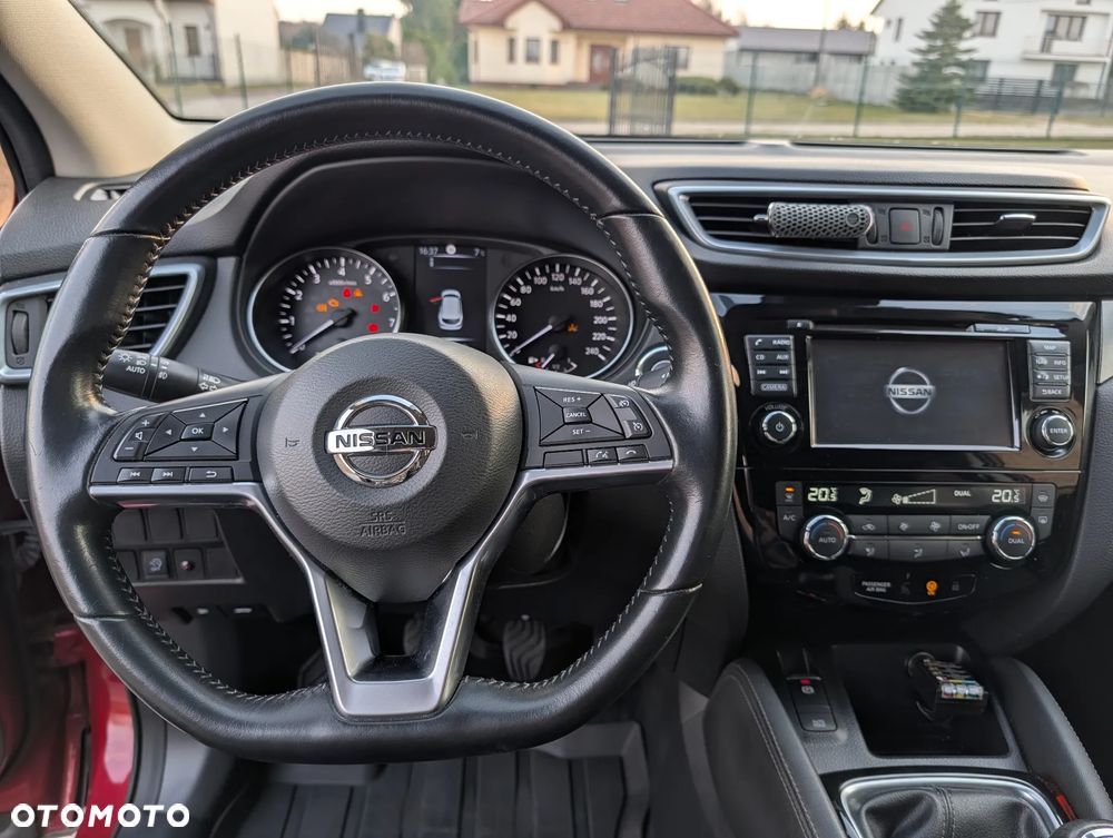 Nissan Qashqai 1.6 DIG-T N-Connecta - 3
